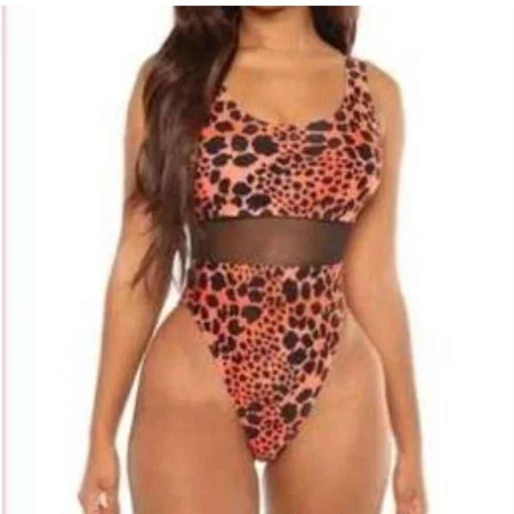 🎉 NEW SWIMSUIT